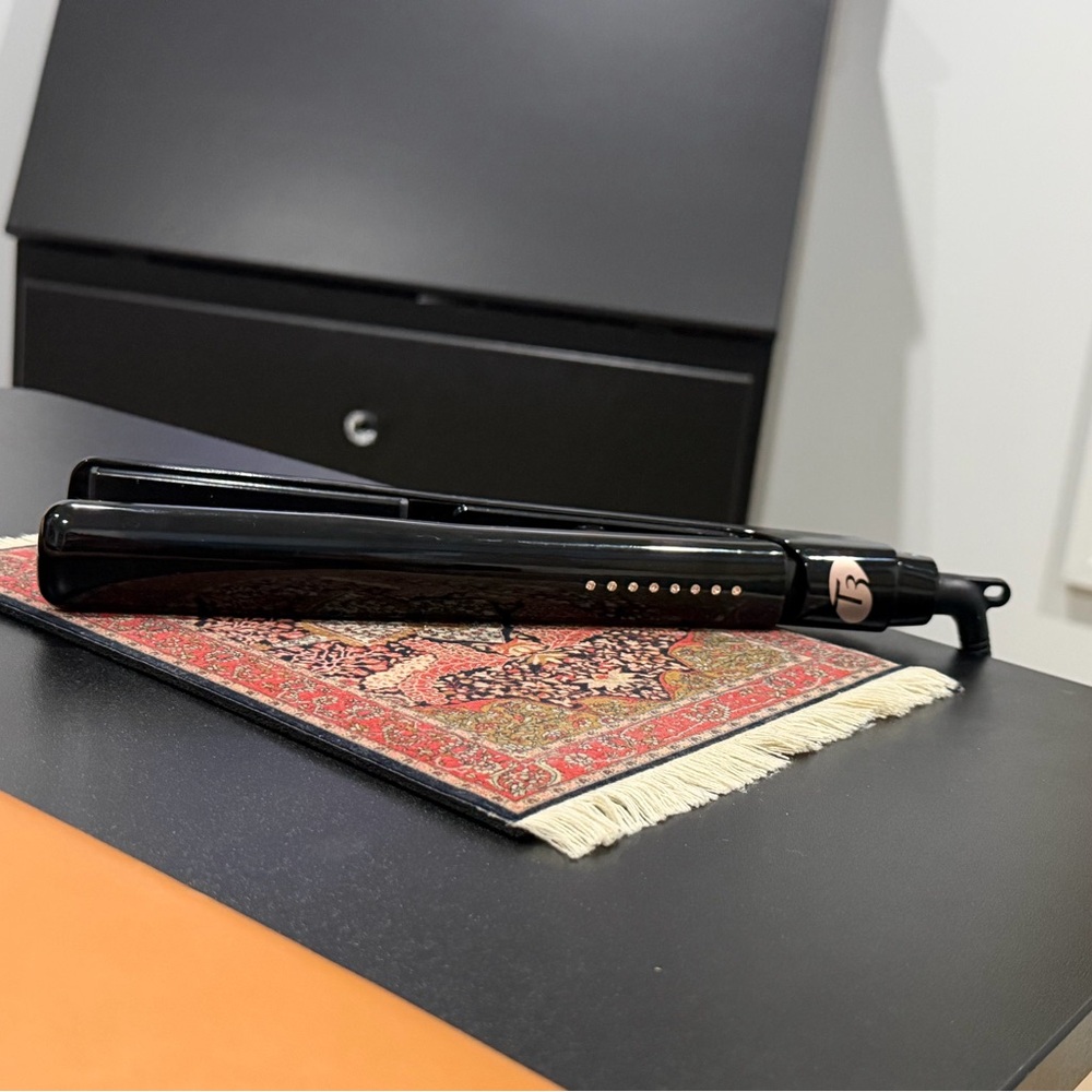 T3 Hair Straightener